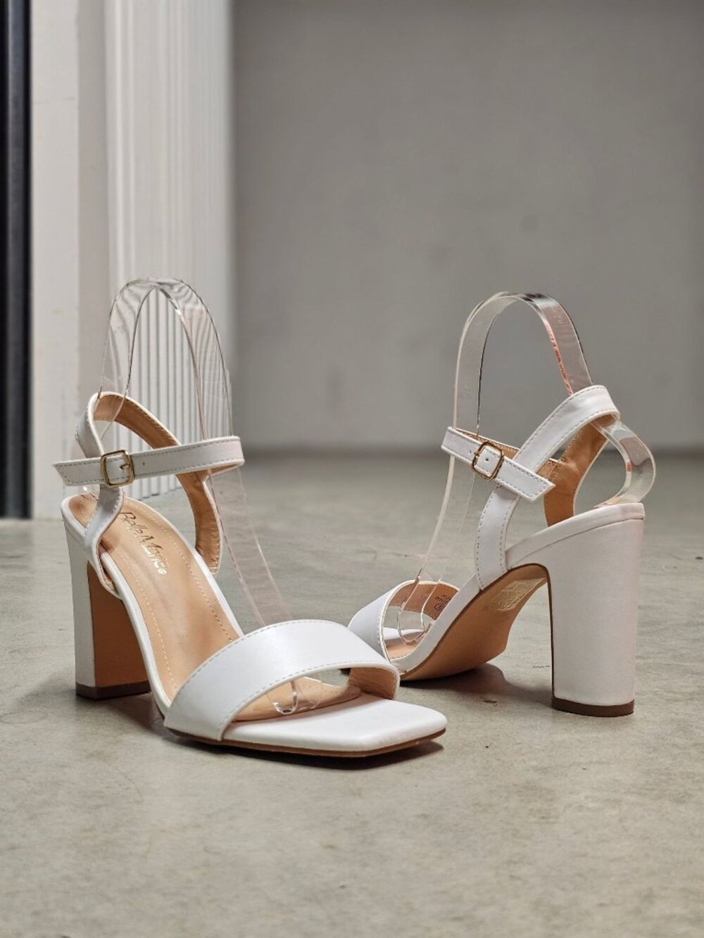 White Block Heeled Sandals With Adjustable Ankle Strap & Open Toe Design – Elega